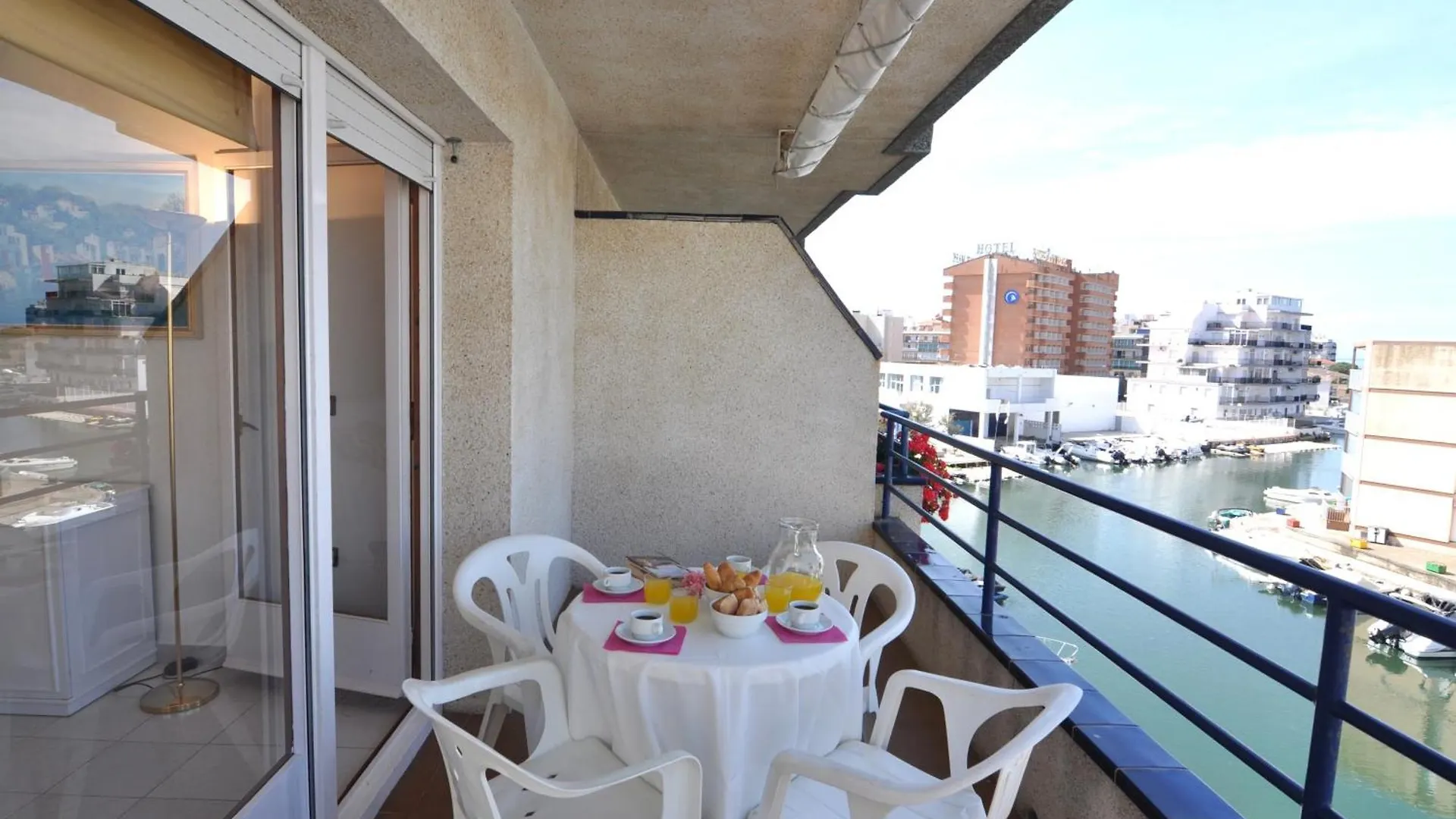 Appartement Rnet-Port Margarita 3D à Roses